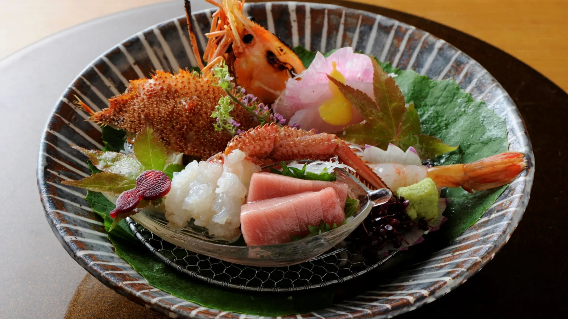 「今夜は何杯いこうか。」料金を気にせず美酒に溺れる宿