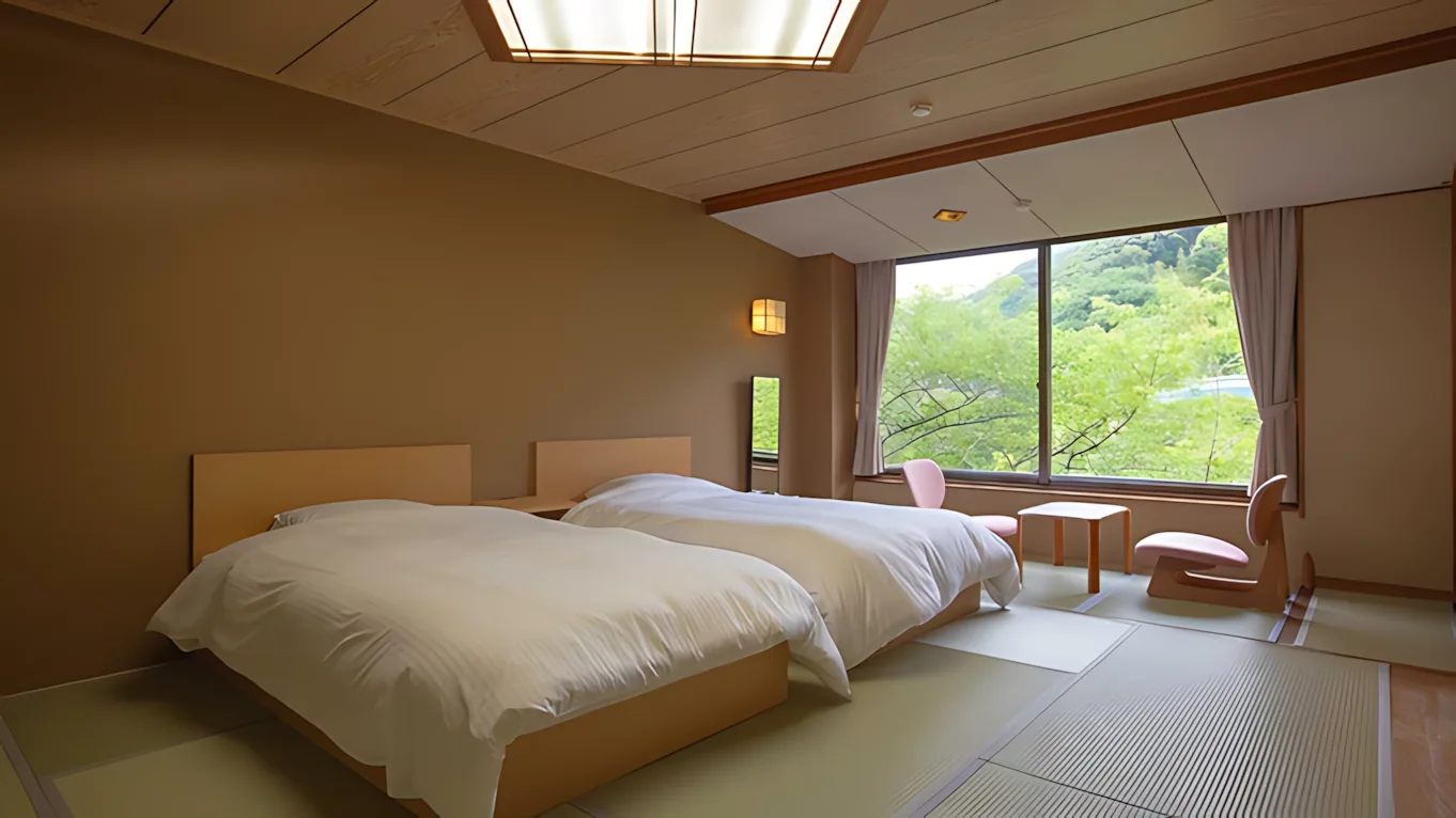 磯と砂浜。よくばりな南伊豆
