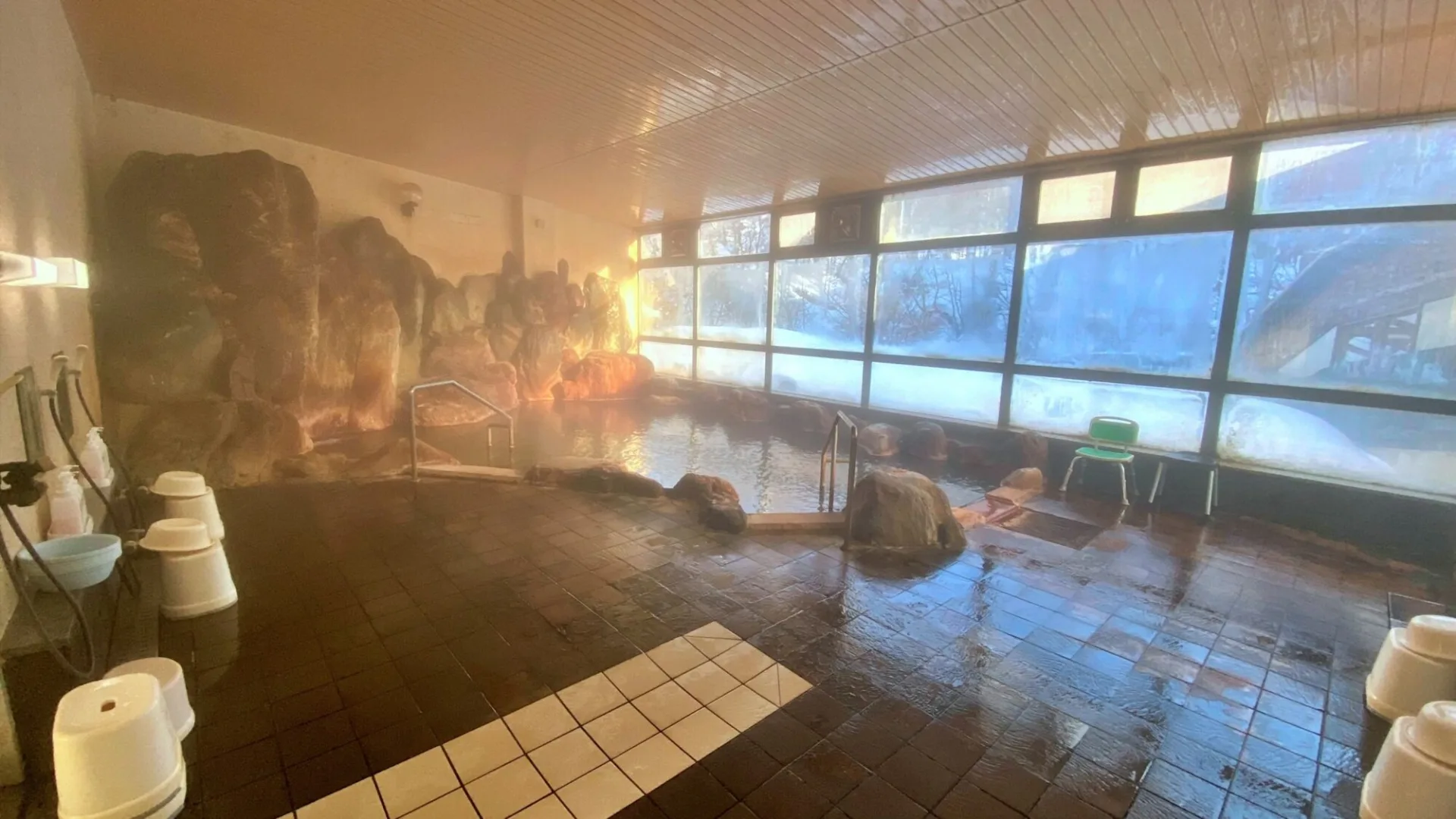 川音と露天風呂、八雲の恵み