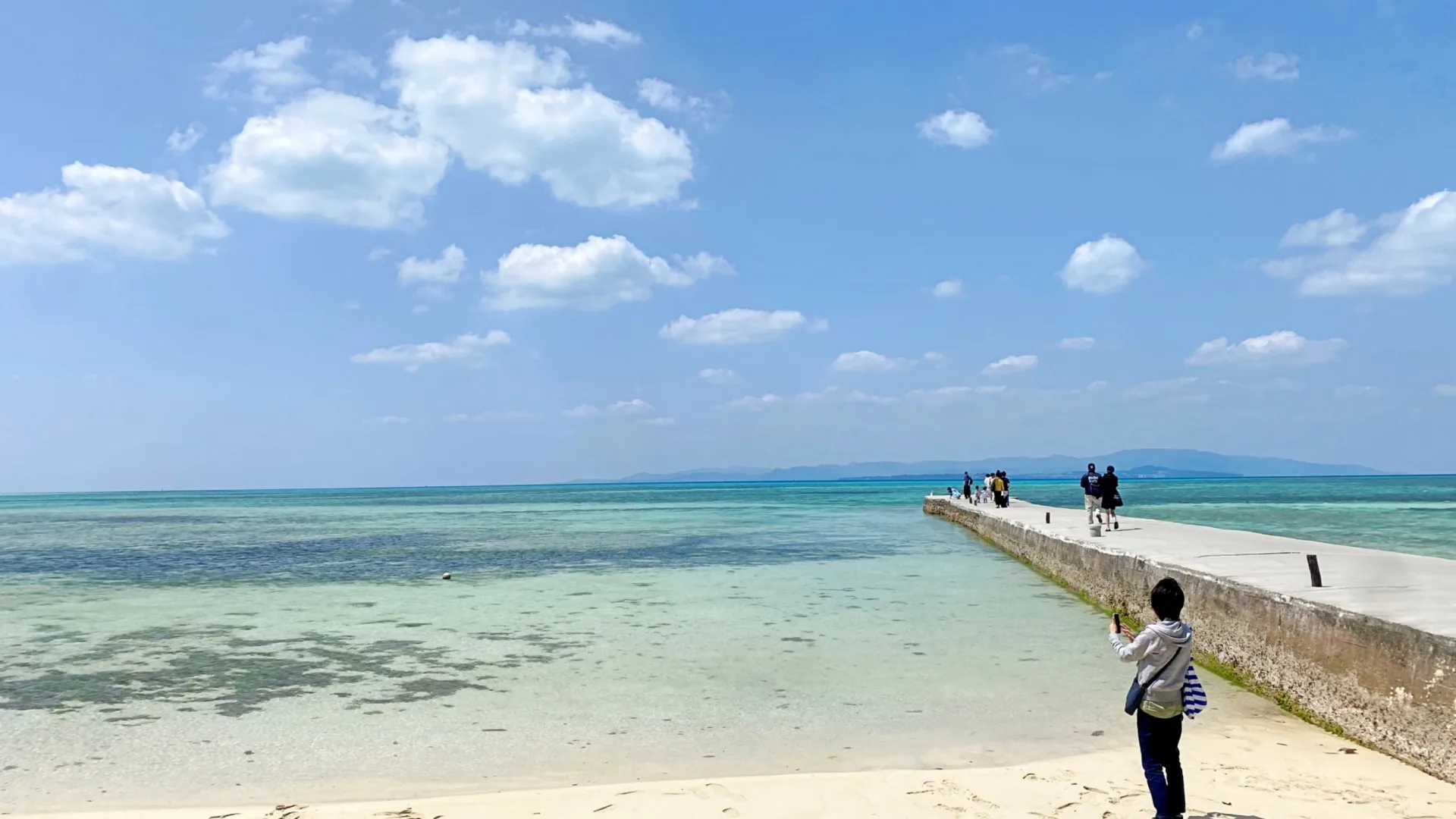 ゆるりと、離れで。竹富島へ